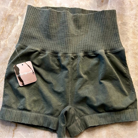 XS/S - Picture 1 of 6